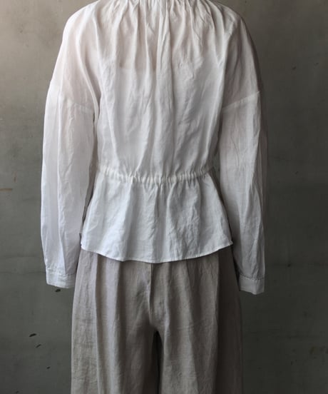 cavane キャヴァネ / Stand collar with waist drawstring blouse linen100ブラウス / ca-26059