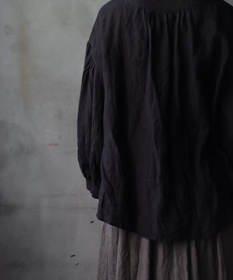 cavane キャヴァネ / V Pull-over blouse linen100ブラウス / ca-25143