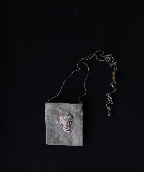 Antonia Rossi (Antomoon)/ Embroidered little pouch omamori vintage Necklaceネックレス / An-25010