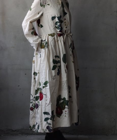 ALEKSANDR MANAMISアレクサンダーマナミ/ LES FRUITS LOOSE FRONT DRESSワンピース / am-26014