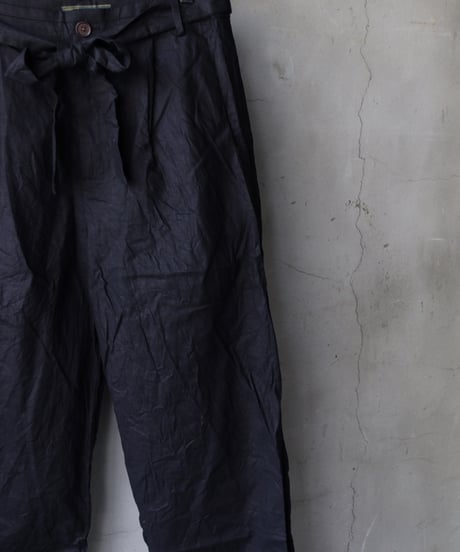 ALEKSANDR MANAMISアレクサンダーマナミ/ UTTON LEG LOOSE PANTトラウザーズ / am-25007