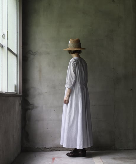 cavane キャヴァネ / Switching line tuck dressワンピース / ca-23121