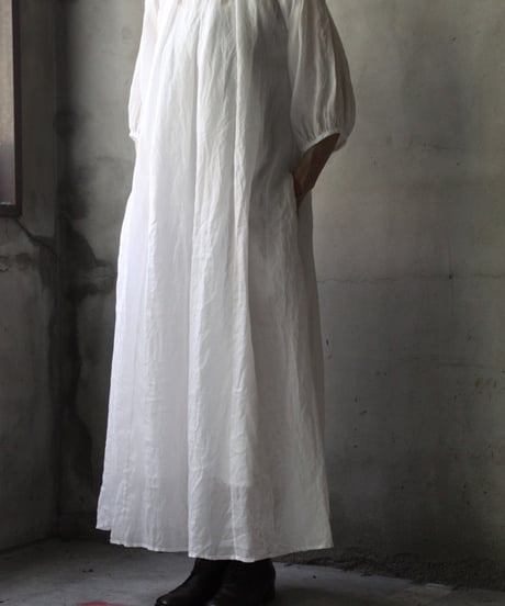 cavane キャヴァネ / Over Tuck Linen100 Dressワンピース / ca-25103