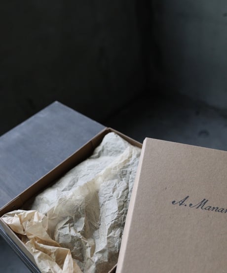 ALEKSANDR MANAMISアレクサンダーマナミ/ CASHMERE SCARF - BLACKショール/ am-25025