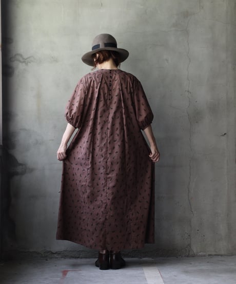 cavane キャヴァネ / Over Tuck Paisley Dressワンピース / ca-25125