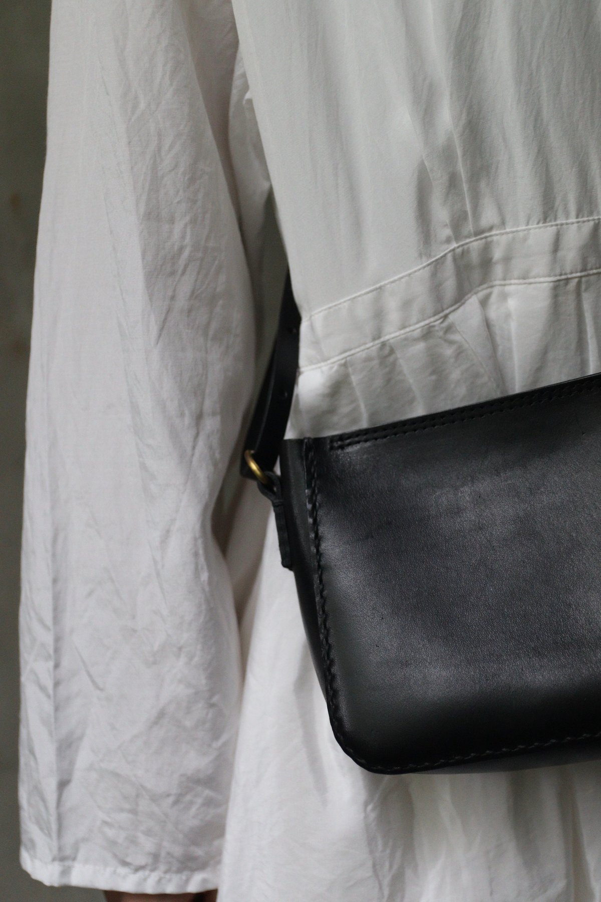 klauseクロイゼ / SHOULDER BAG(HARD)マチあり革鞄/ kla-2502