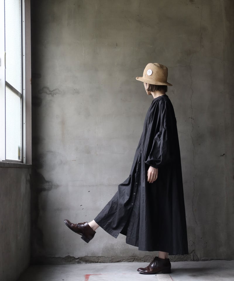 cavane キャヴァネ / Balloon sleeve dressワンピース / ca-2