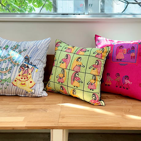 Sujini Cushion Cover 43*43 (Karwa Chauth)  Pink