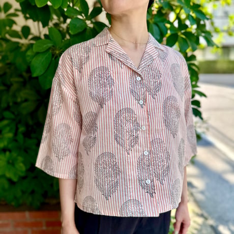 Open Collar Short Blouse