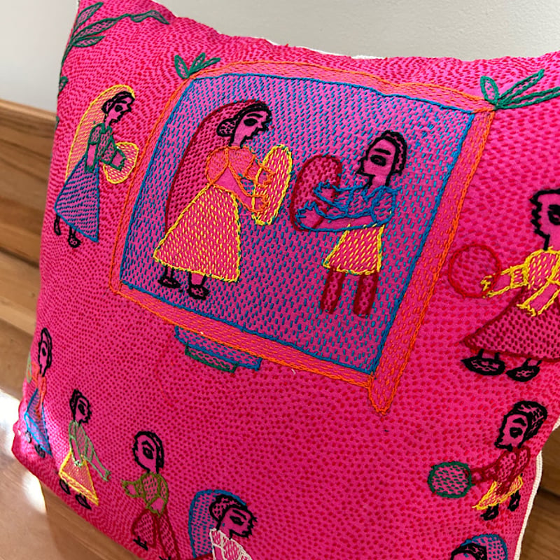 Sujini Cushion Cover 43*43 (Karwa Chauth) Pink