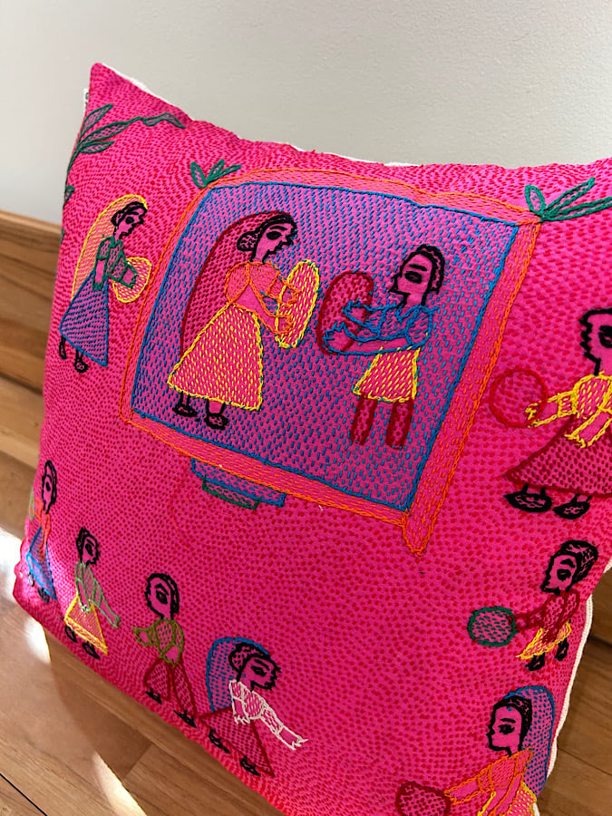 Sujini Cushion Cover 43*43 (Karwa Chauth) Pink