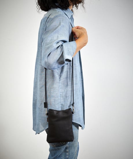 MR.OLIVE E.O.I ミスターオリーブ / WATER PROOF WASHABLE LEATHER / TINY SACOCHE / ME679
