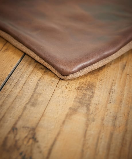 MR.OLIVE E.O.I ミスターオリーブ / HORWEEN CHROMEXCEL LEATHER / TINY SACOCHE / ME682H