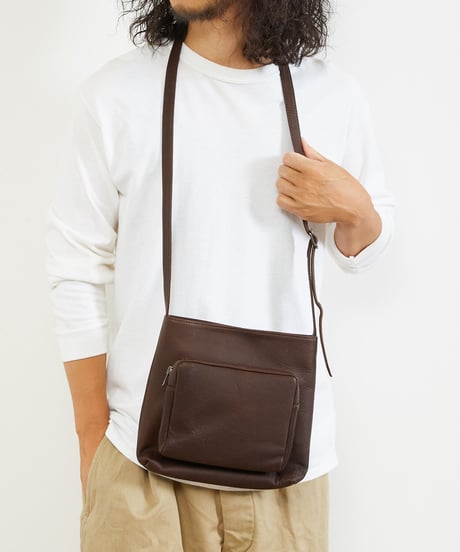MR.OLIVE E.O.I ミスターオリーブ / WATER PROOF WASHABLE LEATHER / GUSSET POCKET COMPACT SHOULDER BAG / ME652