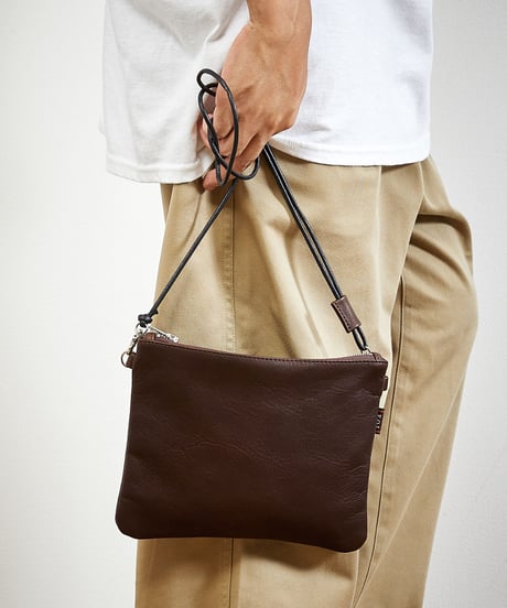 MR.OLIVE E.O.I ミスターオリーブ / WATER PROOF WASHABLE LEATHER / ZIPPER SMALL SACOCHE / ME680