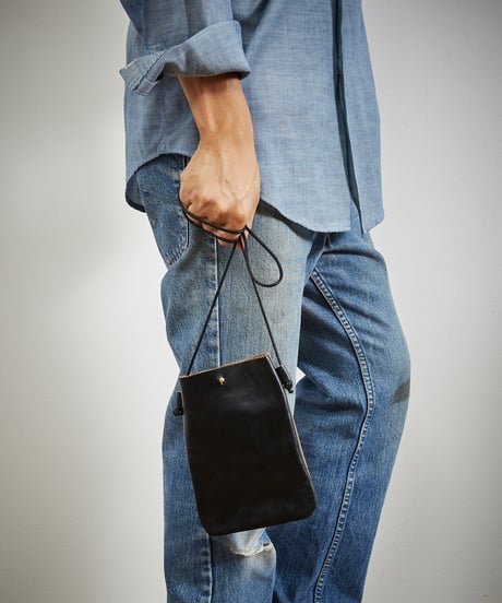 MR.OLIVE E.O.I ミスターオリーブ / HORWEEN CHROMEXCEL LEATHER / TINY SACOCHE / ME682H