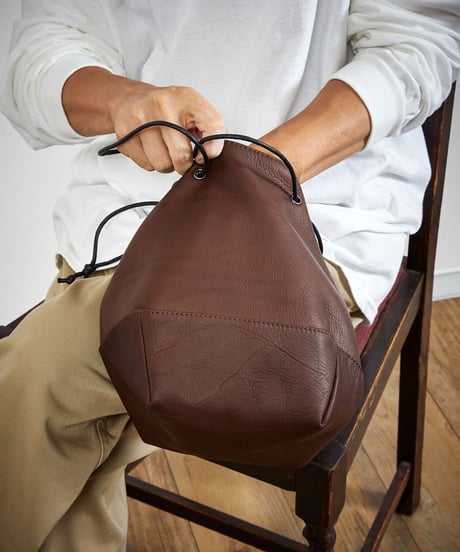 MR.OLIVE E.O.I ミスターオリーブ /WATER PROOF WASHABLE LEATHER / 2WAY DRAWSTRING POUCH / ME697