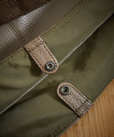 MR.OLIVE E.O.I ミスターオリーブ / MILANO GRAIN LEATHER / SINGLE TINY SACOCHE / ME695TA
