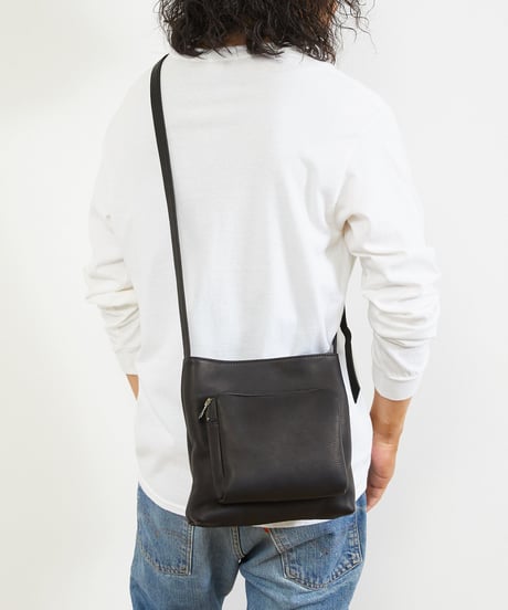 MR.OLIVE E.O.I ミスターオリーブ / WATER PROOF WASHABLE LEATHER / GUSSET POCKET COMPACT SHOULDER BAG / ME652