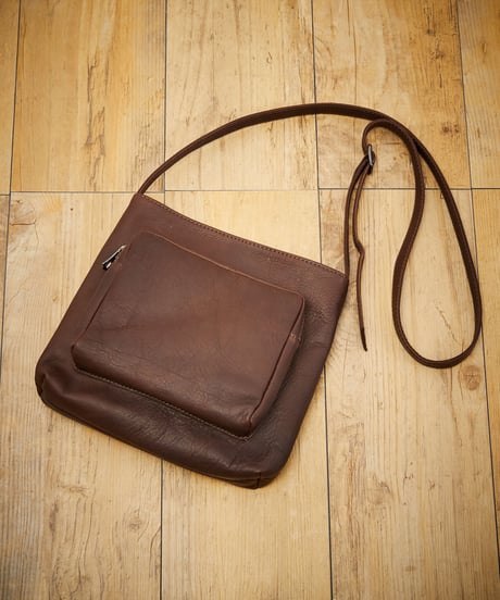MR.OLIVE E.O.I ミスターオリーブ / WATER PROOF WASHABLE LEATHER / GUSSET POCKET COMPACT SHOULDER BAG / ME652