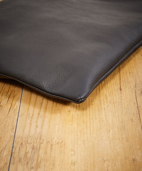 MR.OLIVE E.O.I ミスターオリーブ / WATER PROOF WASHABLE LEATHER / FLAT TOTE BAG (MEDIUM) / ME636