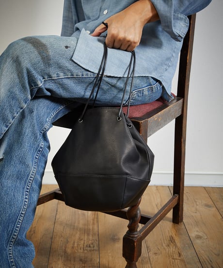 MR.OLIVE E.O.I ミスターオリーブ /WATER PROOF WASHABLE LEATHER / 2WAY DRAWSTRING POUCH / ME697