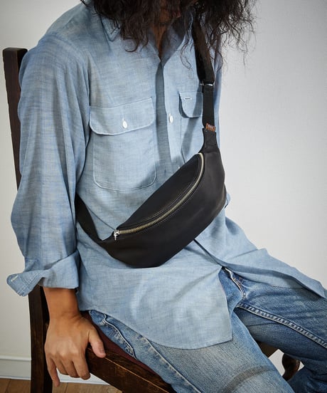 MR.OLIVE E.O.I ミスターオリーブ / WATER PROOF WASHABLE LEATHER / SMALL BODY BAG / ME681