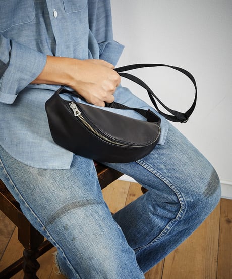 MR.OLIVE E.O.I ミスターオリーブ / WATER PROOF WASHABLE LEATHER / SMALL BODY BAG / ME681