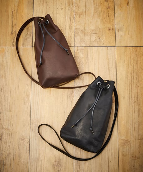 MR.OLIVE E.O.I ミスターオリーブ / WATER PROOF LIGHT LEATHER / DRAWSTRING MINI SHOULDER BAG / ME684