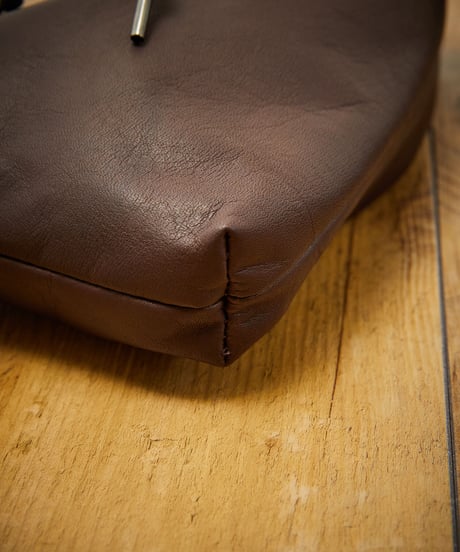 MR.OLIVE E.O.I ミスターオリーブ / WATER PROOF LIGHT LEATHER / DRAWSTRING MINI SHOULDER BAG / ME684