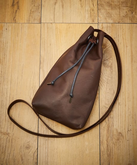 MR.OLIVE E.O.I ミスターオリーブ / WATER PROOF LIGHT LEATHER / DRAWSTRING MINI SHOULDER BAG / ME684