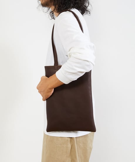 MR.OLIVE E.O.I ミスターオリーブ / WATER PROOF WASHABLE LEATHER / FLAT TOTE BAG (MEDIUM) / ME636