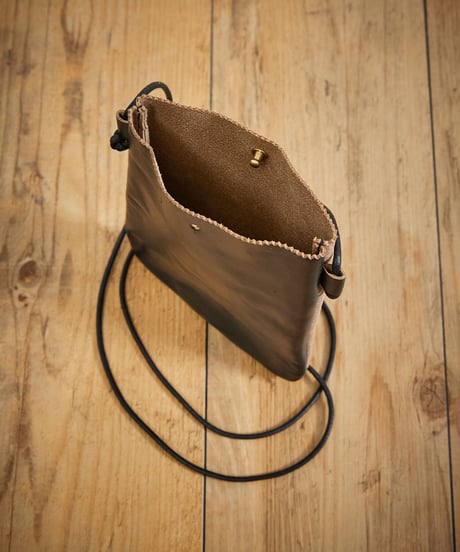 MR.OLIVE E.O.I ミスターオリーブ / HORWEEN CHROMEXCEL LEATHER / TINY SACOCHE / ME682H