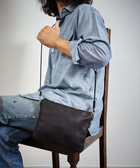 MR.OLIVE E.O.I ミスターオリーブ / WATER PROOF WASHABLE LEATHER / ZIPPER SMALL SACOCHE / ME680