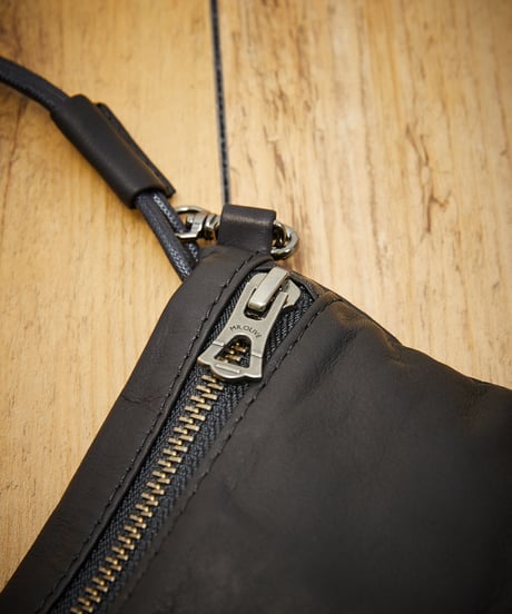 MR.OLIVE E.O.I ミスターオリーブ / WATER PROOF LIGHT LEATHER 2WAY MINI SACOCHE / ME683