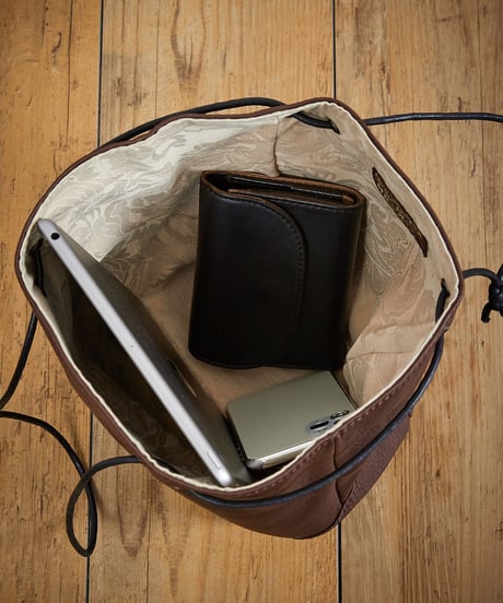 MR.OLIVE E.O.I ミスターオリーブ /WATER PROOF WASHABLE LEATHER / 2WAY DRAWSTRING POUCH / ME697