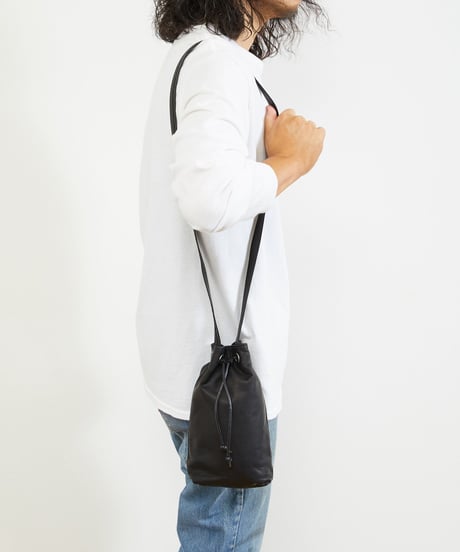 MR.OLIVE E.O.I ミスターオリーブ / WATER PROOF LIGHT LEATHER / DRAWSTRING MINI SHOULDER BAG / ME684