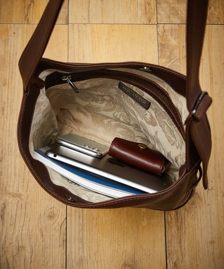 MR.OLIVE E.O.I ミスターオリーブ / WATER PROOF WASHABLE LEATHER / 2WAY TOTE & SHOULDER BAG / ME685