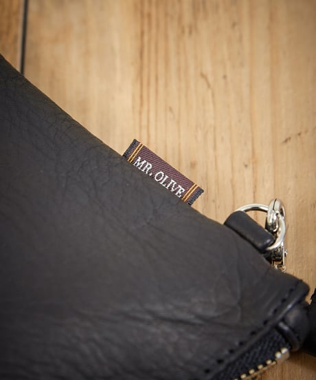 MR.OLIVE E.O.I ミスターオリーブ / WATER PROOF WASHABLE LEATHER / ZIPPER SMALL SACOCHE / ME680