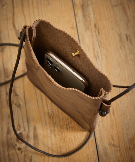 MR.OLIVE E.O.I ミスターオリーブ / HORWEEN CHROMEXCEL LEATHER / TINY SACOCHE / ME682H