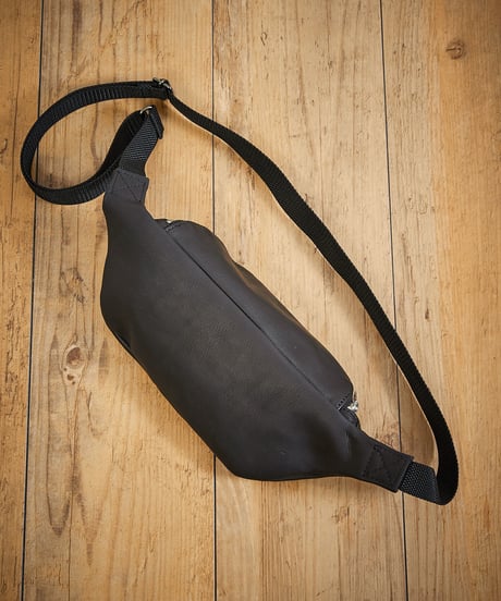 MR.OLIVE E.O.I ミスターオリーブ / WATER PROOF WASHABLE LEATHER / SMALL BODY BAG / ME681