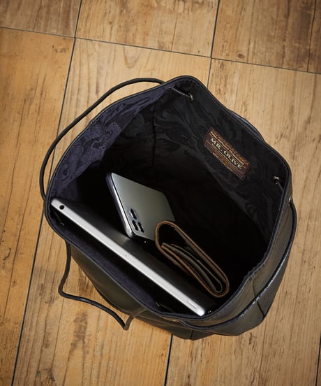 MR.OLIVE E.O.I ミスターオリーブ /WATER PROOF WASHABLE LEATHER / 2WAY DRAWSTRING POUCH / ME697