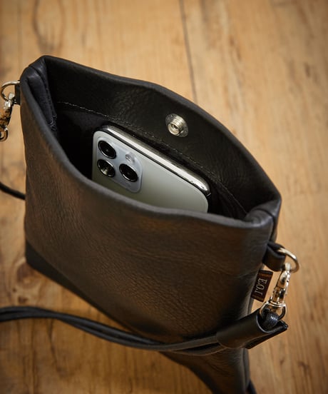 MR.OLIVE E.O.I ミスターオリーブ / WATER PROOF WASHABLE LEATHER / TINY SACOCHE / ME679