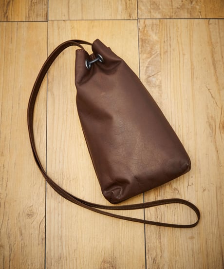 MR.OLIVE E.O.I ミスターオリーブ / WATER PROOF LIGHT LEATHER / DRAWSTRING MINI SHOULDER BAG / ME684