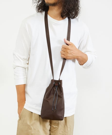 MR.OLIVE E.O.I ミスターオリーブ / WATER PROOF LIGHT LEATHER / DRAWSTRING MINI SHOULDER BAG / ME684