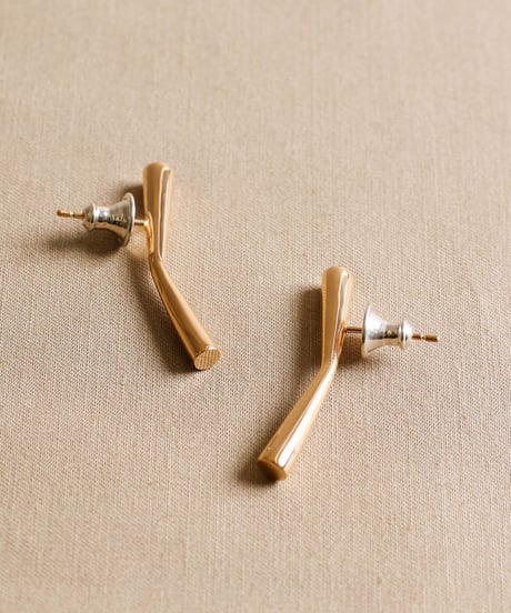 【米津玄師さん着用】【全2色】MIRAH ミラ / PIERCE ピアス (ペア) / P107M