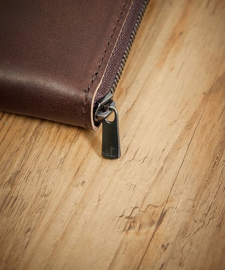 MR.OLIVE E.O.I ミスターオリーブ / HORWEEN CHROMEXCEL LEATHER / COMPACT ZIP WALLET / ME123H