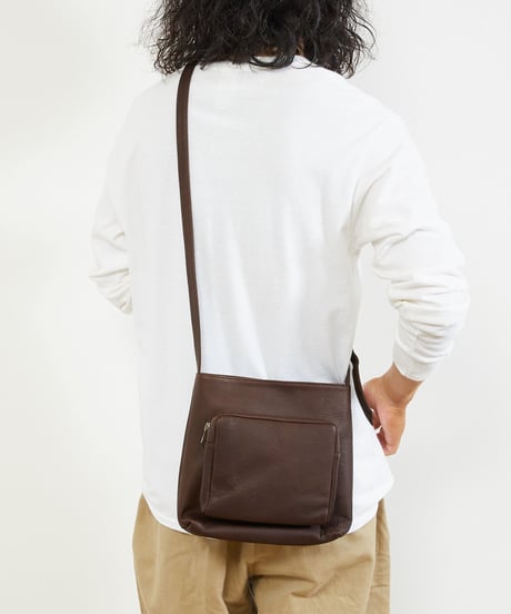 MR.OLIVE E.O.I ミスターオリーブ / WATER PROOF WASHABLE LEATHER / GUSSET POCKET COMPACT SHOULDER BAG / ME652