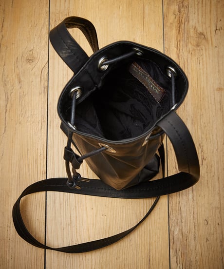 MR.OLIVE E.O.I ミスターオリーブ / WATER PROOF LIGHT LEATHER / DRAWSTRING MINI SHOULDER BAG / ME684