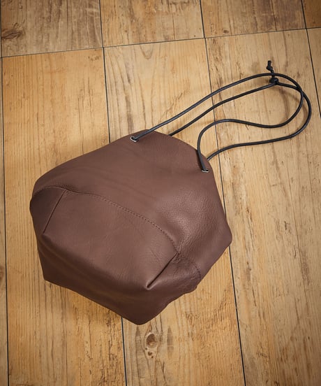 MR.OLIVE E.O.I ミスターオリーブ /WATER PROOF WASHABLE LEATHER / 2WAY DRAWSTRING POUCH / ME697